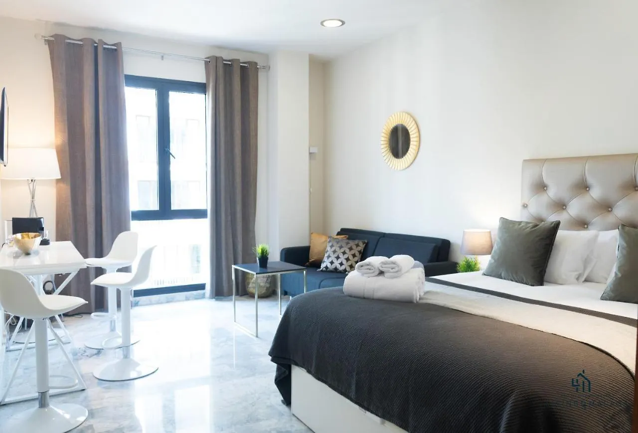 Appartement Living4Malaga Golden Suite